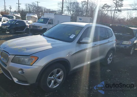 2011 BMW X3 xDrive28I z USA, uszkodzony, nr VIN 5UXWX5C57BL704335